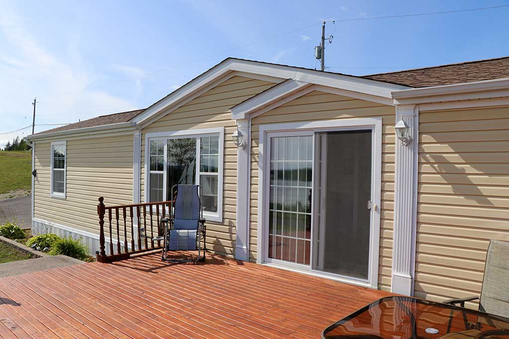 Neuwertiges Wohnhaus über dem Bras d’Or Lake auf Cape Breton Island Nova Scotia Kanada