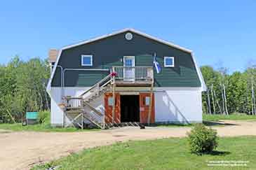 Pferdepension mit Reithalle auf Cape Breton Island, Nova Scotia, Kanada