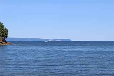 Pferdepension mit Reithalle auf Cape Breton Island, Nova Scotia, Kanada