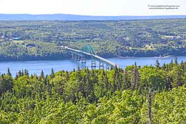 Pferdepension mit Reithalle auf Cape Breton Island, Nova Scotia, Kanada